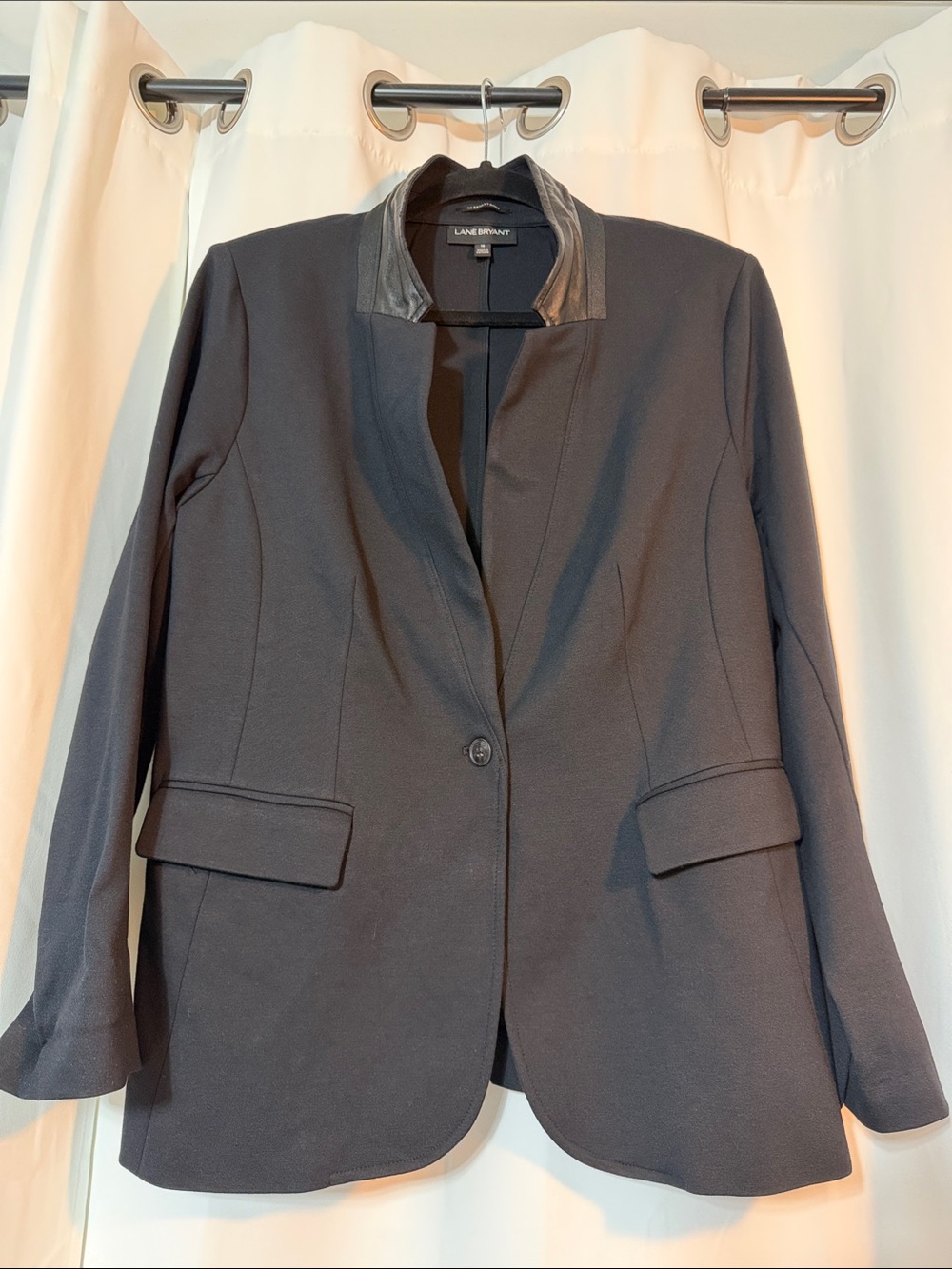 Boss Babe Multi Media Black Stretch Blazer with Faux Leather Collar Trim SZ16 B9